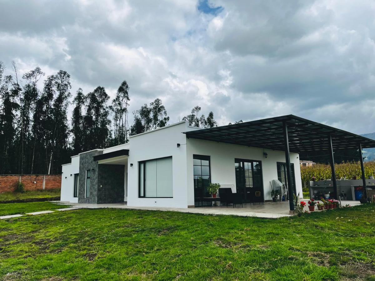 Altos De Tababela Exterior photo
